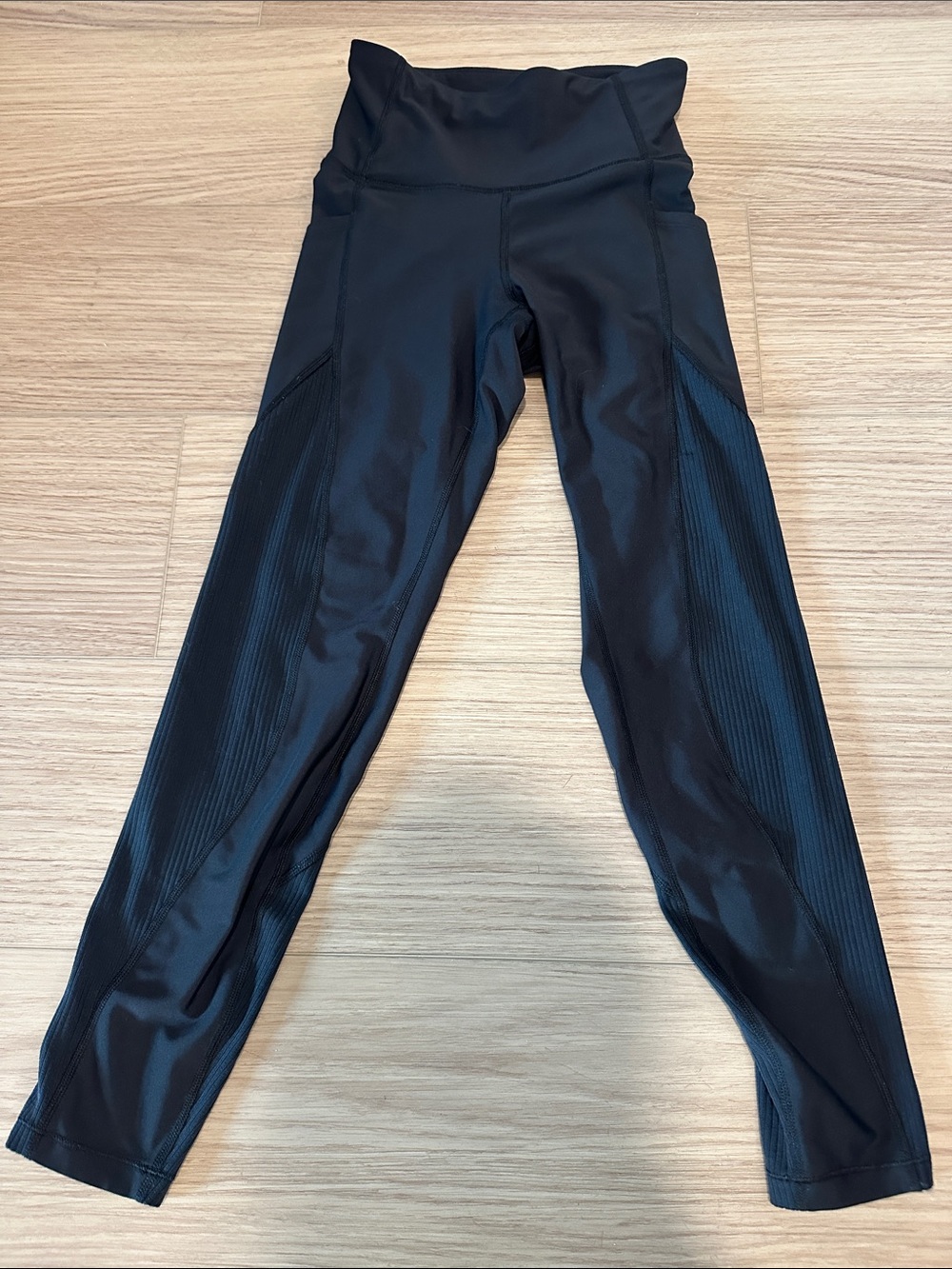 Old Navy Black Ribbed-Panel Leggings